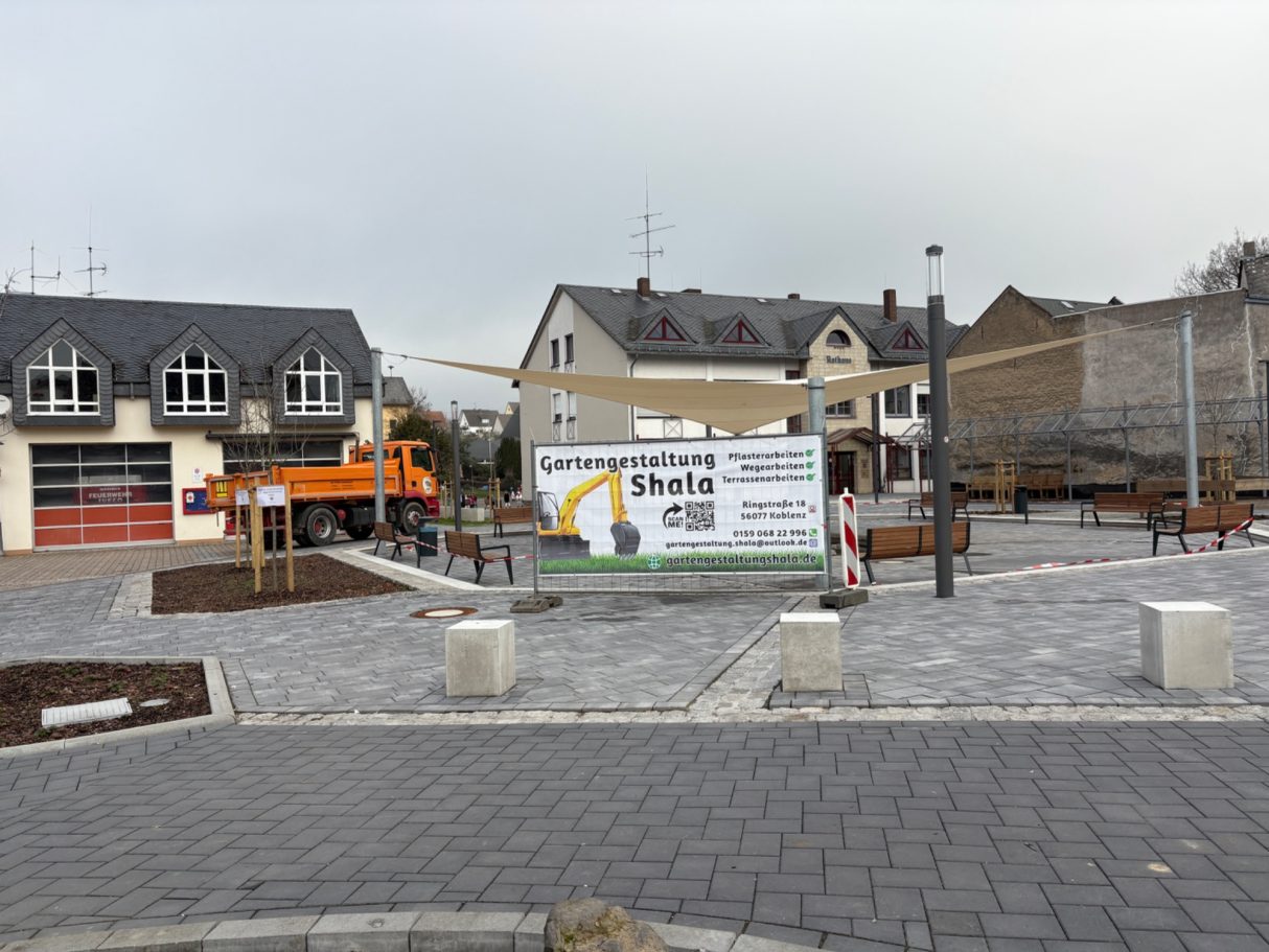 Dorfplatz Ochtendung